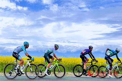 富民蹚新路 花海遍地“金”，户外赛事绘新篇